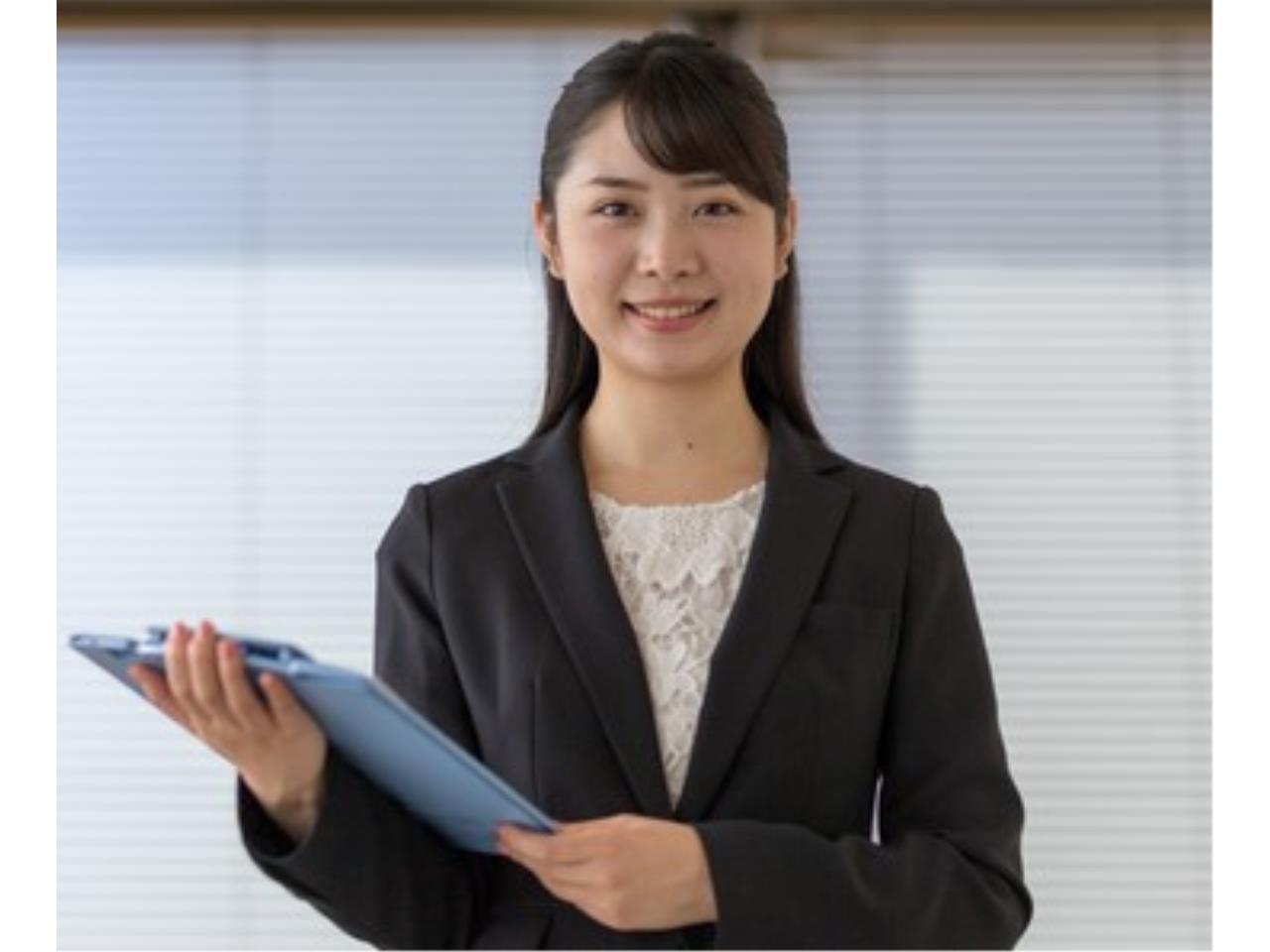 高時給１，５００円 買取専門店の接客受付スタッフ