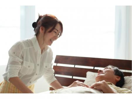 夜勤専属介護スタッフ 高齢者向け住宅での見守り業務