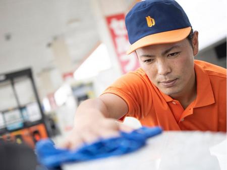 ガソリンスタンドスタッフ