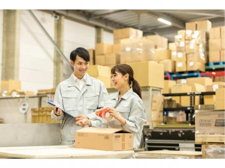 小型で軽量な機械部品の仕分け作業｜日勤｜日祝休み