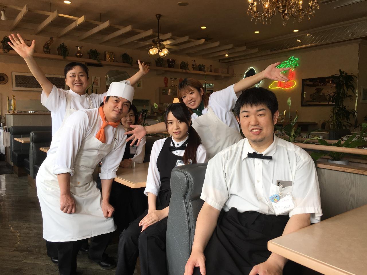 県外・国外のお客様との一期一会が楽しめる!空港内レストランでのキッチン・ホールスタッフ