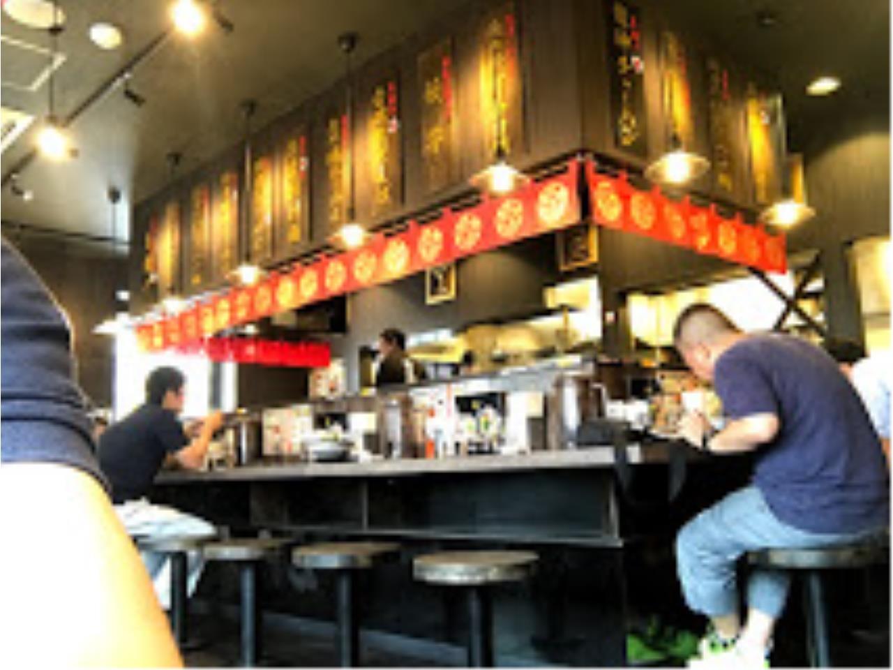 人気のラーメン店で手に職つける!節骨麺たいぞう岡山店スタッフ