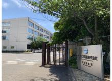 フォークリフト未経験者歓迎の作業風景
