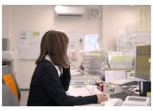 エアコン完備の作業風景