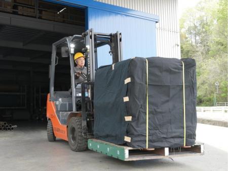 デニム生地の出荷準備