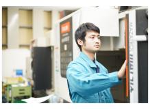 プラスチック部品の製造スタッフ｜未経験OK｜正社員