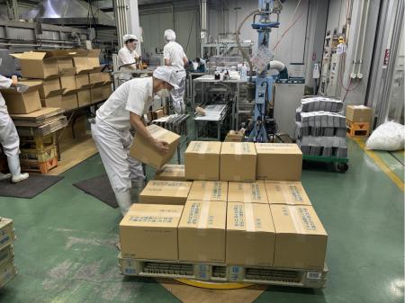 瓶ラムネなどの飲料製造スタッフ