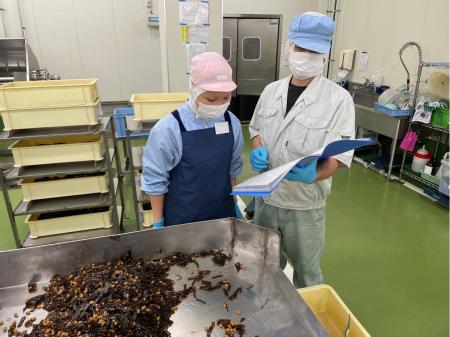 食品メーカーでの品質管理