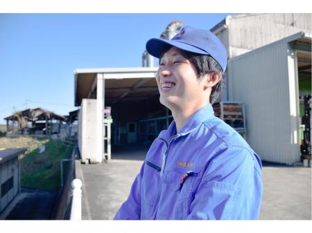 金属カバー類の製造｜曲げ加工｜溶接スタッフ