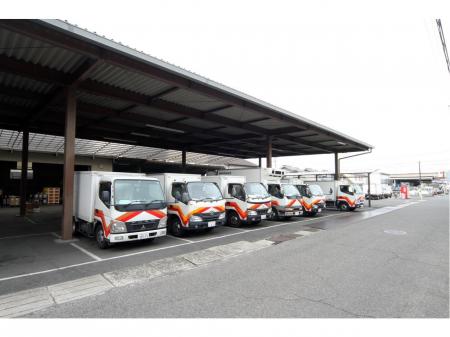 食料品の近距離ルート配送ドライバー｜未経験OK｜固定ルート｜土日休み｜近距離配送